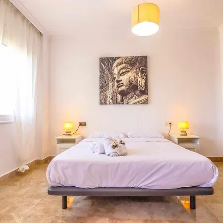 Rentaliday Cristianos Penthouse Apartmán