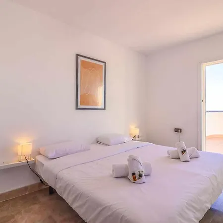 Rentaliday Cristianos Penthouse Apartment *