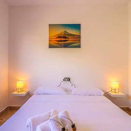 아파트 Rentaliday Cristianos Penthouse 로스크리스티아노스